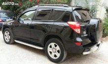 RAV 4 de 2007 à Rabat