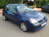 Clio II de 2002 à Rabat